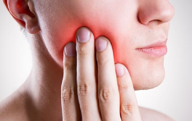 Удаление зуба мудрости при аллергии на новокаин и лидокаин